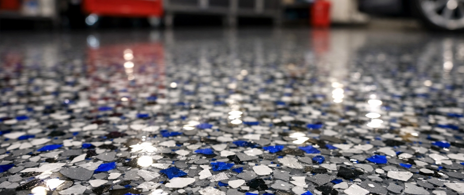 CCC-Close-up-of-a-durable-vinyl-flake-garage-floor-coating-with-a-high-gloss,-slip-resistant-topcoat.png